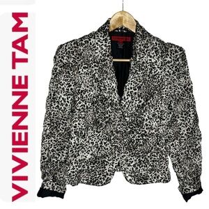 Vintage 2000’s Vivienne Tam Silk Black/White Animal Print Blazer Jacket 2